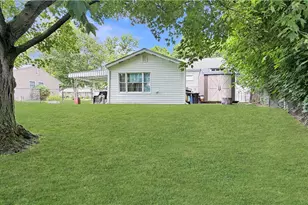 1219 Connecticut St, Hopewell Township, PA 15001 - Photo 6