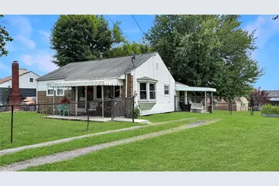 1219 Connecticut St, Hopewell Township, PA 15001 - Photo 2