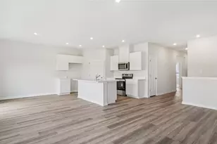 101 Olivia Dr, New Stanton, PA 15639 - Photo 6