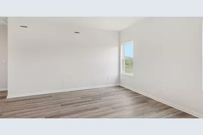 101 Olivia Dr, New Stanton, PA 15639 - Photo 8