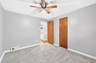 12 Corbett Ave, Hempfield Township, PA 15642 - Photo 16