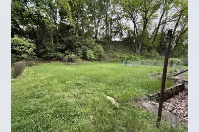 1101 Woods Run Ave, Pittsburgh, PA 15212 - Photo 16