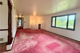 112 Friendship Ln, Hempfield Township, PA 15601 - Photo 6