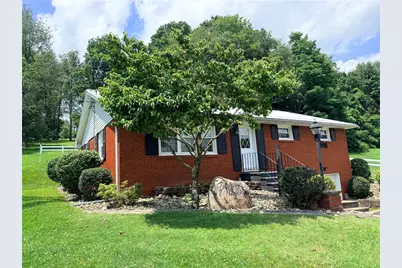607 Ridge Avenue, E Mahoning/Marion Ctr, PA 15759 - Photo 2