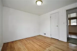 371 Chess St, Bridgeville, PA 15017 - Photo 6