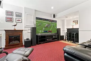 1033 Robinwood Dr, South Park, PA 15129 - Photo 28