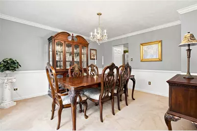 1033 Robinwood Dr, South Park, PA 15129 - Photo 4