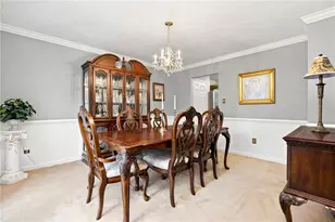 1033 Robinwood Dr, South Park, PA 15129 - Photo 4