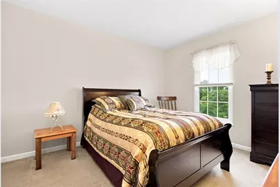 1033 Robinwood Dr, South Park, PA 15129 - Photo 22