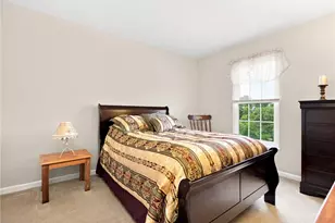 1033 Robinwood Dr, South Park, PA 15129 - Photo 22