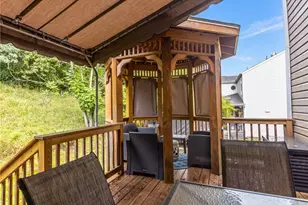 1033 Robinwood Dr, South Park, PA 15129 - Photo 32