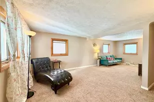 4289 Glen Lytle Rd, Pittsburgh, PA 15217 - Photo 6