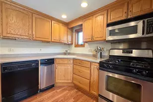 4289 Glen Lytle Rd, Pittsburgh, PA 15217 - Photo 8