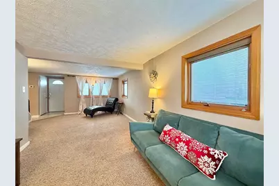 4289 Glen Lytle Rd, Pittsburgh, PA 15217 - Photo 4
