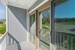 323 Ridge Point Cir, South Fayette, PA 15017 - Photo 4