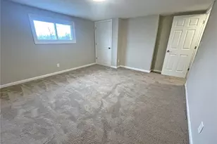 401-403 Georgetown Rd, Cecil, PA 15055 - Photo 12