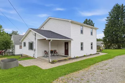 120 Oregon Avenue, Vandergrift, PA 15690 - Photo 1