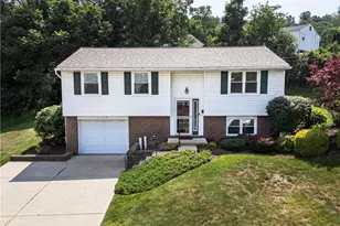 3139 New Hampshire Dr, Lower Burrell, PA 15068 - Photo 2