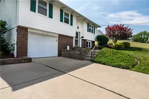 3139 New Hampshire Dr, Lower Burrell, PA 15068 - Photo 4