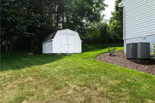 3139 New Hampshire Dr, Lower Burrell, PA 15068 - Photo 14