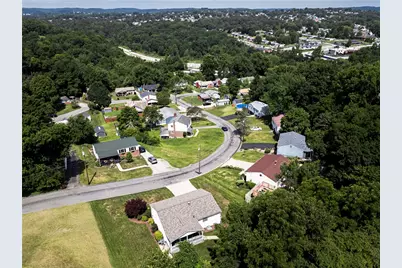 3139 New Hampshire Dr, Lower Burrell, PA 15068 - Photo 10
