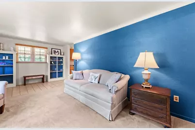 102 Michael Dr, Level Green, PA 15085 - Photo 10