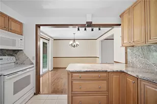 5080 Bowling Green St, Finleyville, PA 15332 - Photo 14