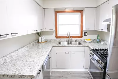 1131 Pennsylvania Ave, White Oak, PA 15131 - Photo 6