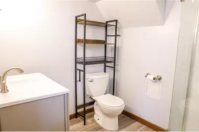 1131 Pennsylvania Ave, White Oak, PA 15131 - Photo 14