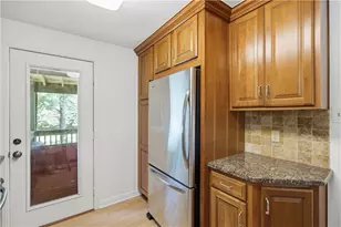 8680 Winchester Dr, Pittsburgh, PA 15237 - Photo 16