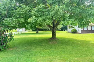 104 Tracy Ln, Franklin Township, PA 16001 - Photo 14