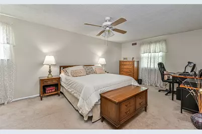 220 Kinvara Dr, Ross Twp, PA 15237 - Photo 16