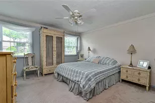 220 Kinvara Dr, Ross Twp, PA 15237 - Photo 18