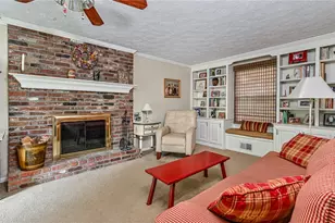 220 Kinvara Dr, Ross Twp, PA 15237 - Photo 14