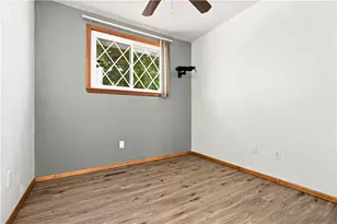 5624 Tracy Dr, Bethel Park, PA 15236 - Photo 22