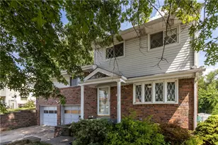 5624 Tracy Dr, Bethel Park, PA 15236 - Photo 2