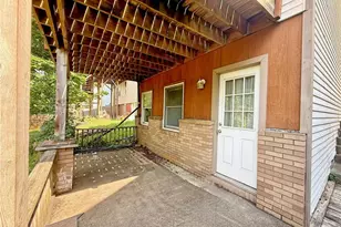 18 Furley St, Pittsburgh, PA 15220 - Photo 12