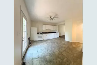 18 Furley St, Pittsburgh, PA 15220 - Photo 4