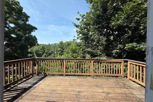 18 Furley St, Pittsburgh, PA 15220 - Photo 6