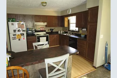 2872 Gull Ln, South Pymatuning Township, PA 16154 - Photo 4