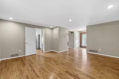 265 McIntyre Rd, Ross Twp, PA 15237 - Photo 6