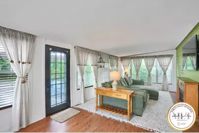 904 Plymouth Ln, Ellwood City, PA 16117 - Photo 12