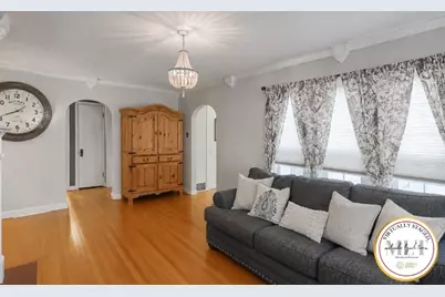 904 Plymouth Ln, Ellwood City, PA 16117 - Photo 6