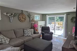 513 W Miller Ave, Munhall, PA 15120 - Photo 4