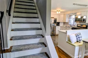 513 W Miller Ave, Munhall, PA 15120 - Photo 2