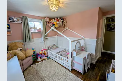 513 W Miller Ave, Munhall, PA 15120 - Photo 16