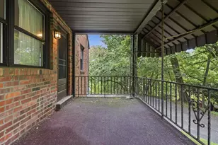 408 Vineyard Dr, Richland, PA 15044 - Photo 2