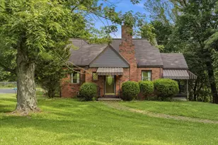 408 Vineyard Dr, Richland, PA 15044 - Photo 1