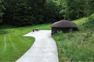135 Phillips Rd, Burgettstown Boro, PA 15021 - Photo 6