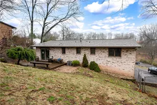 120 Lyn Dale Dr, Center Township, PA 16001 - Photo 28